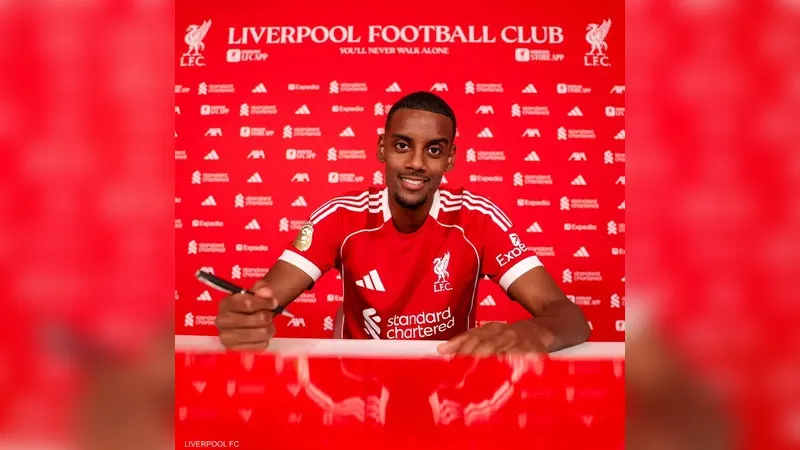 نصف مليار يورو.. ليفربول يُشعل سوق الانتقالات الإنجليزية